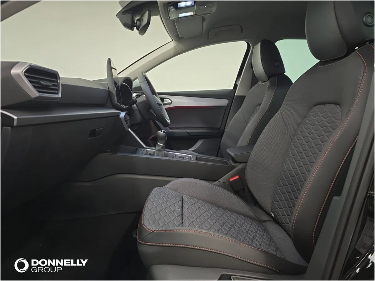 SEAT Leon Hatchback FR - Image 2