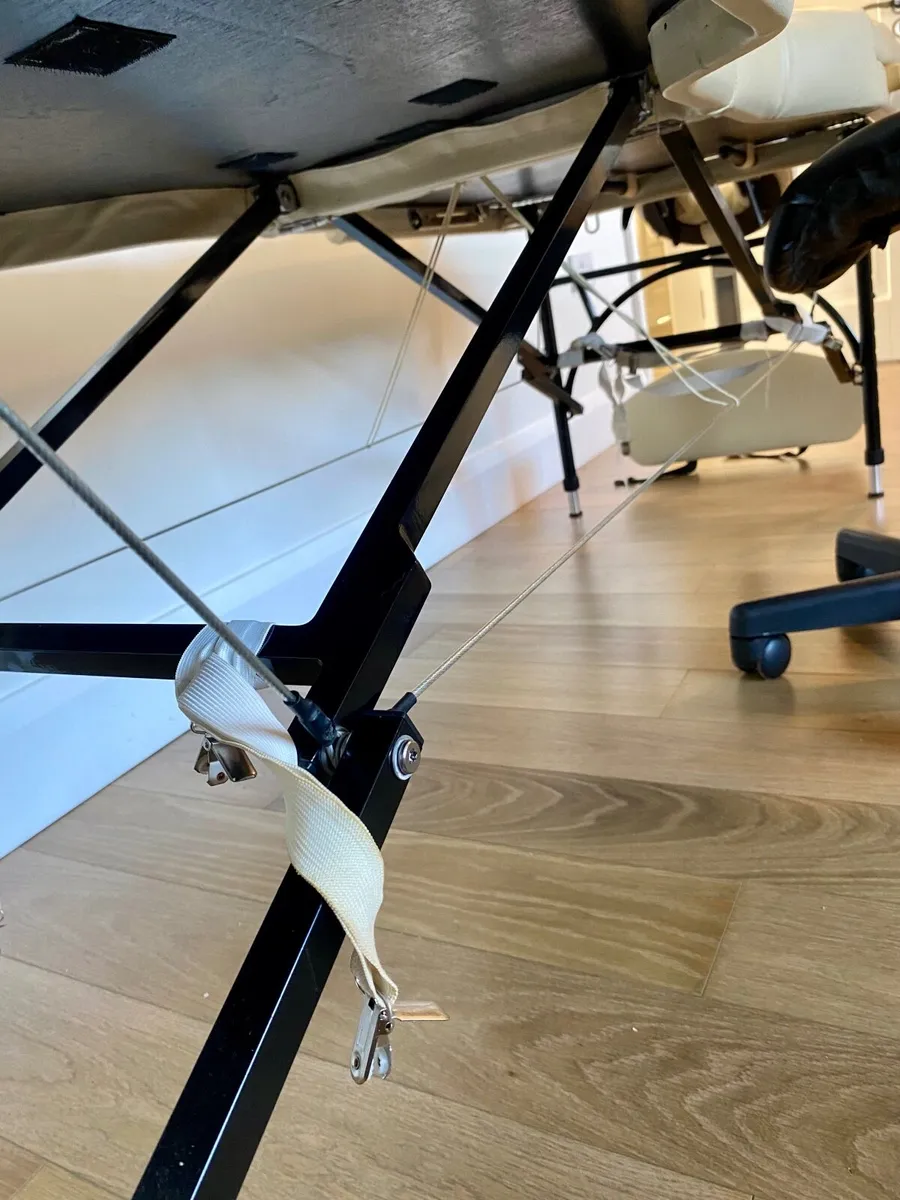 Massage Table - Image 4