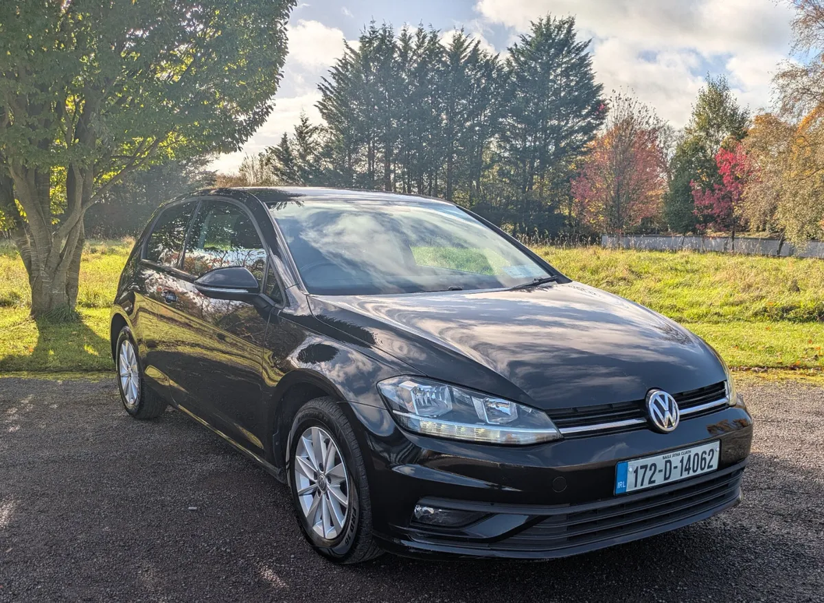 Volkswagen Golf Trendline 2017 - Image 1