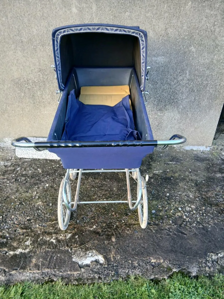 Pram - Image 2