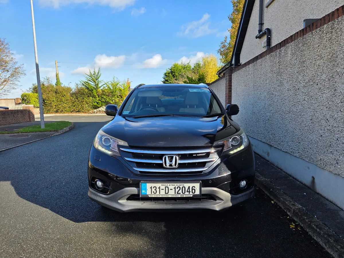 Honda CR-V Executive, 4WD, top specification - Image 2