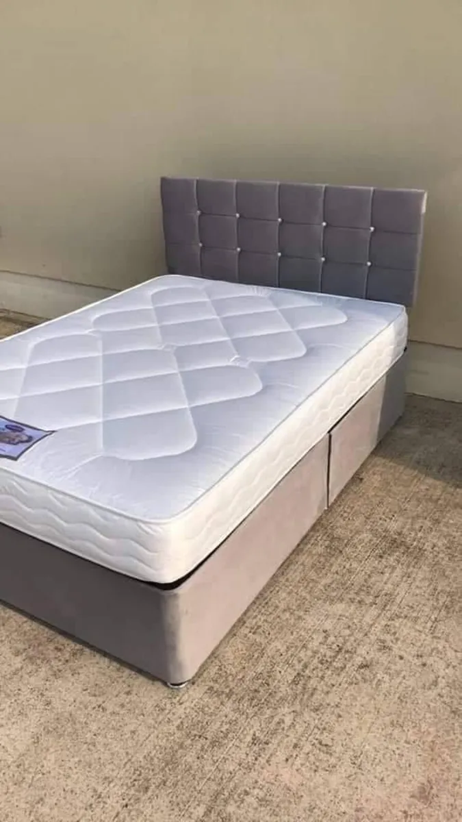 Divan beds and mattress - Image 1
