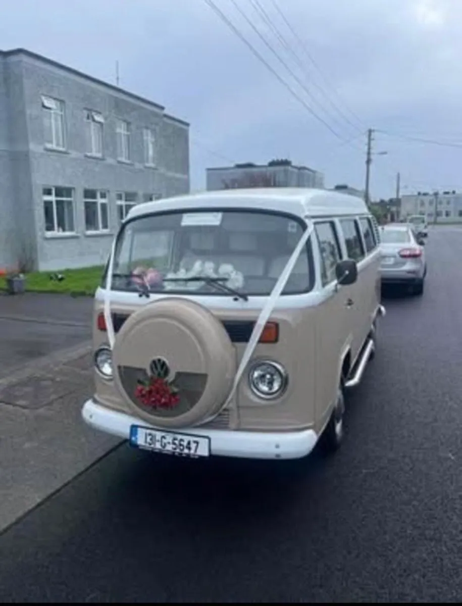 131  Volkswagen kombi - Image 1