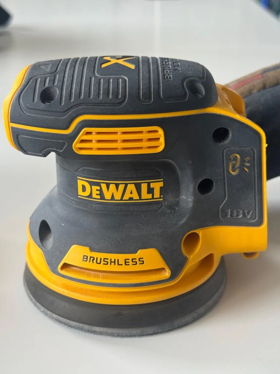 Dewalt Sander - Image 1