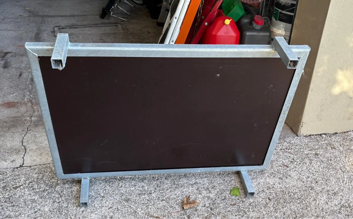 Raised Heavy Duty Dog Bed - Image 2