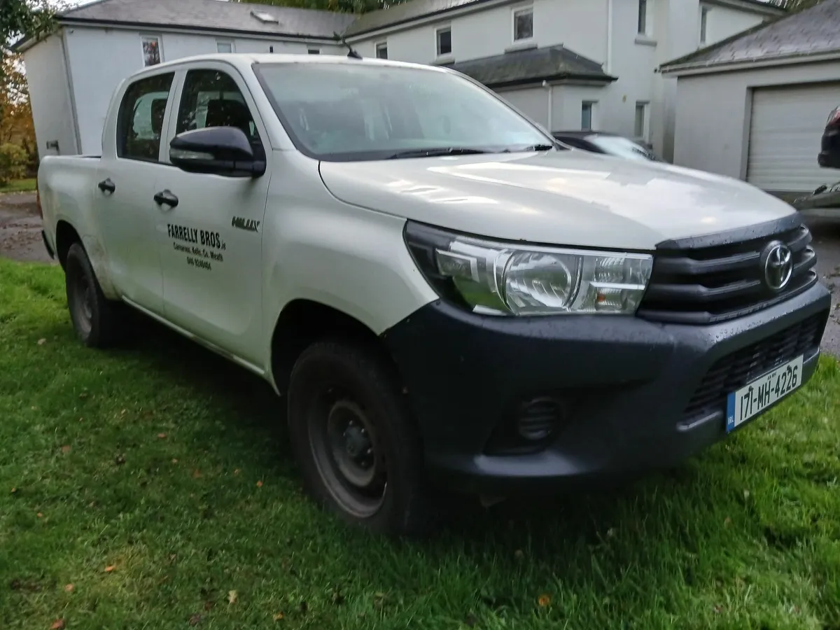 Toyota Hilux 2017 - Image 3
