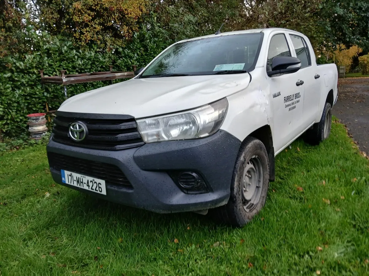 Toyota Hilux 2017 - Image 1