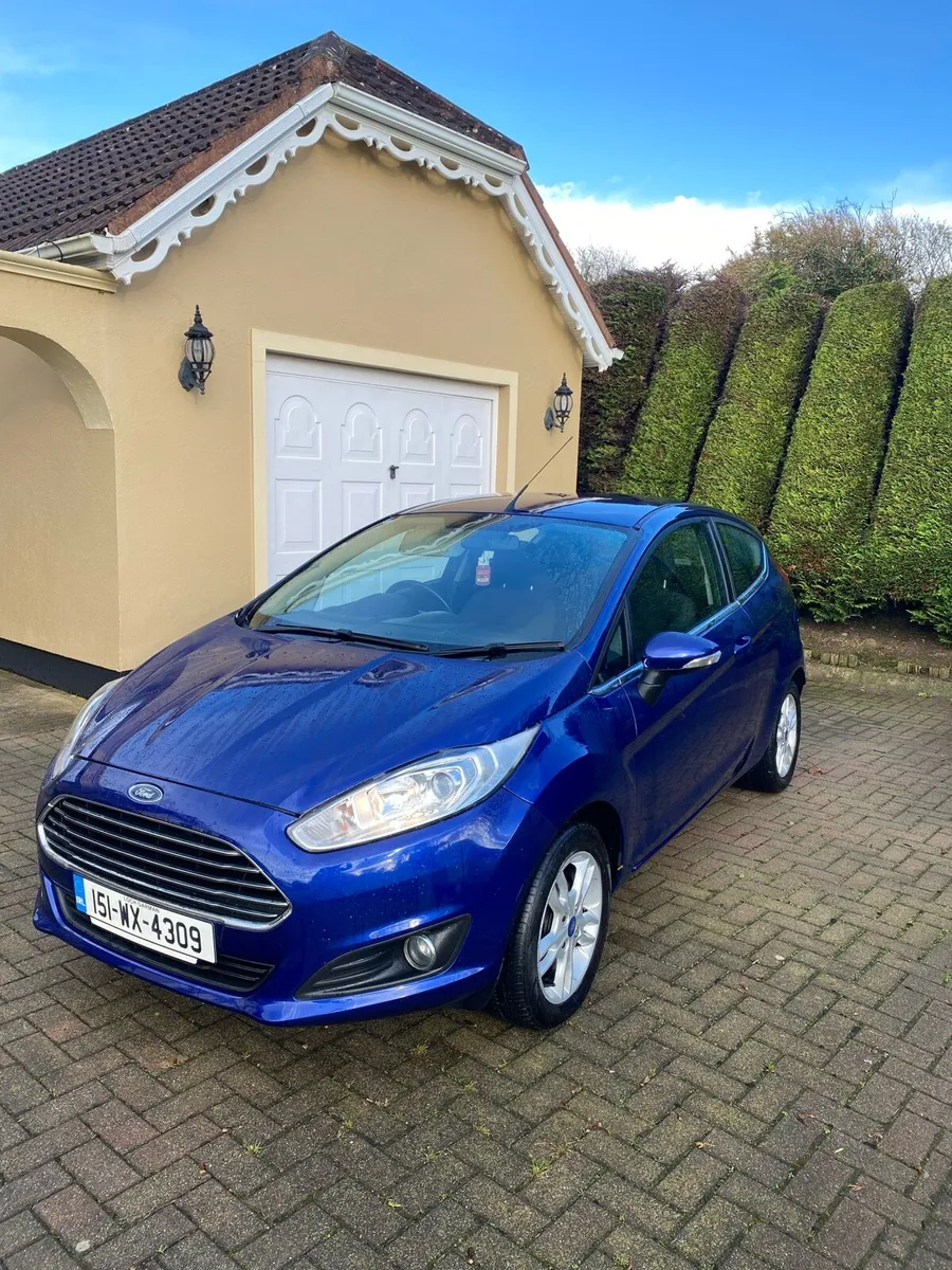 **PRICE DROP** 2015 Ford Fiesta Zetec - Image 1