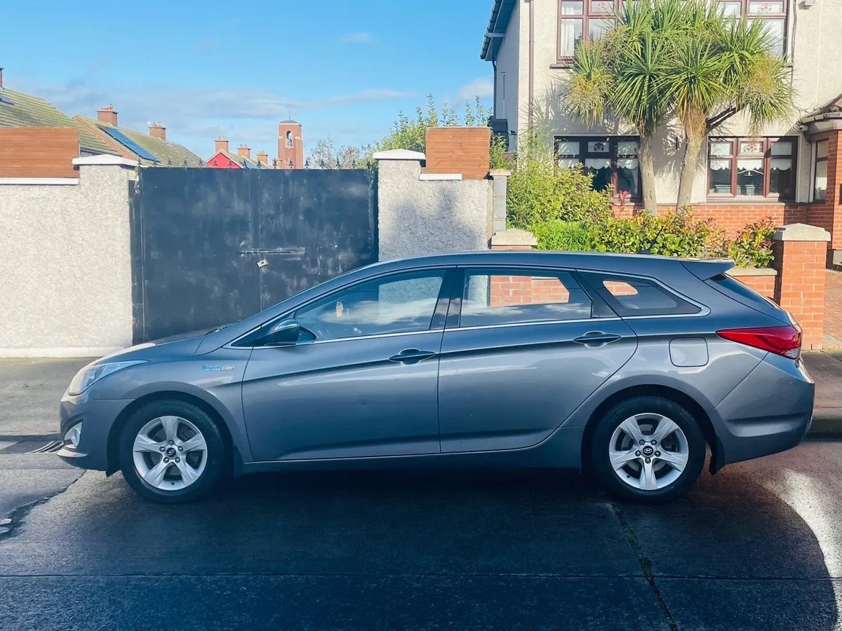 Hyundai i40 NCT 1/27 - Image 2