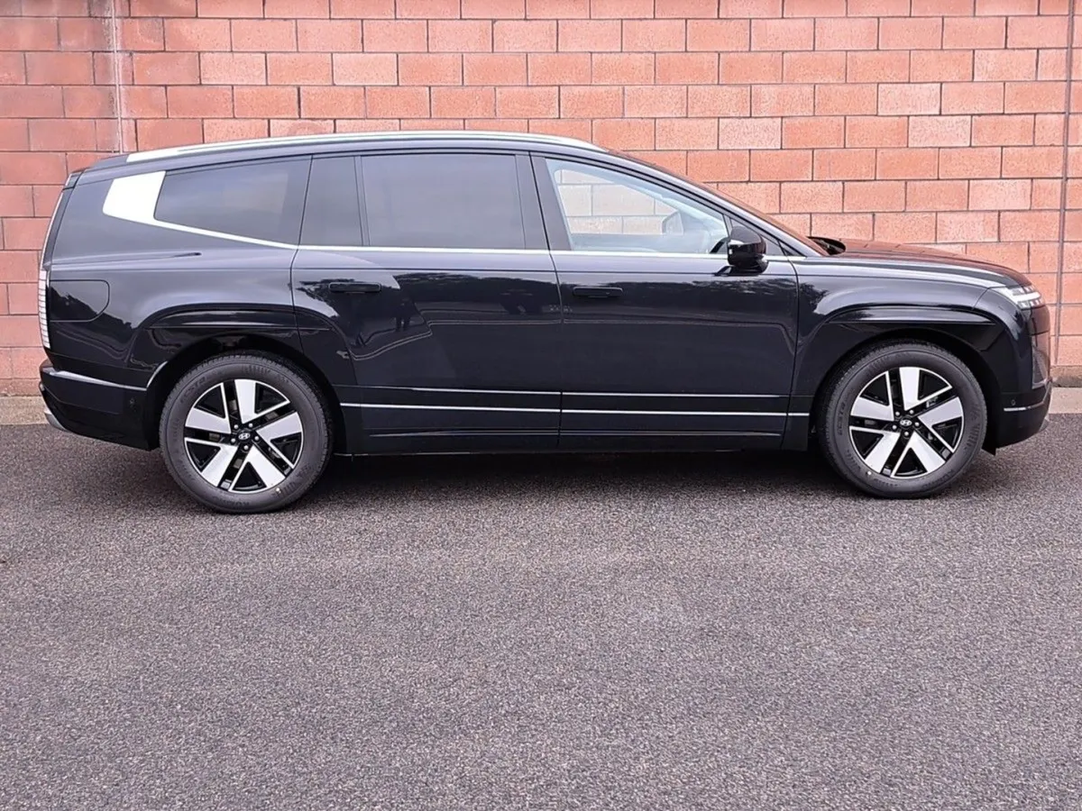 Hyundai IONIQ 9 Platinum Model 110k/wh Battery Ov - Image 4