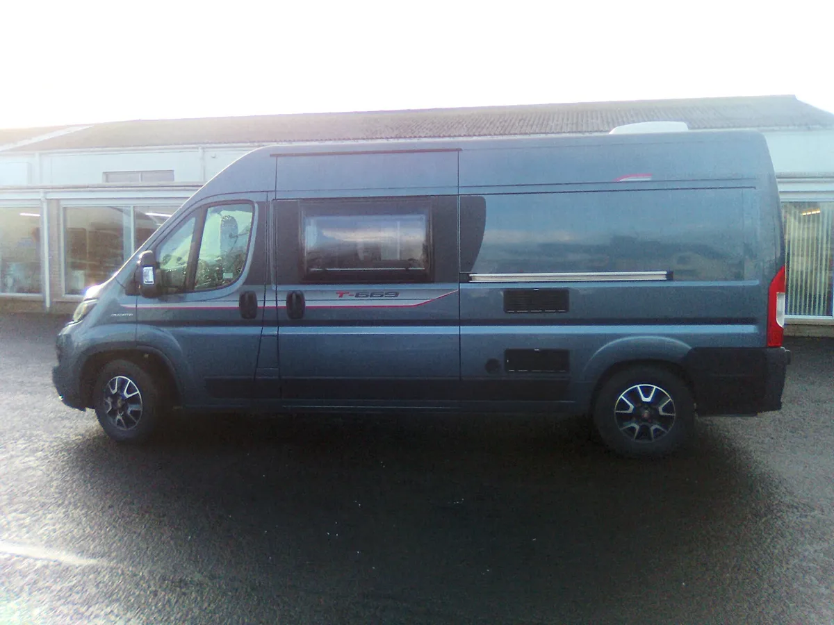 Auto Trail T669 automatic 2020 4 berth campervan - Image 4