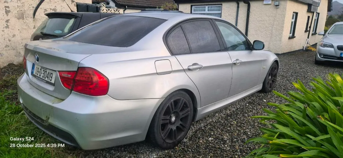 Bmw 318d m sport - Image 2