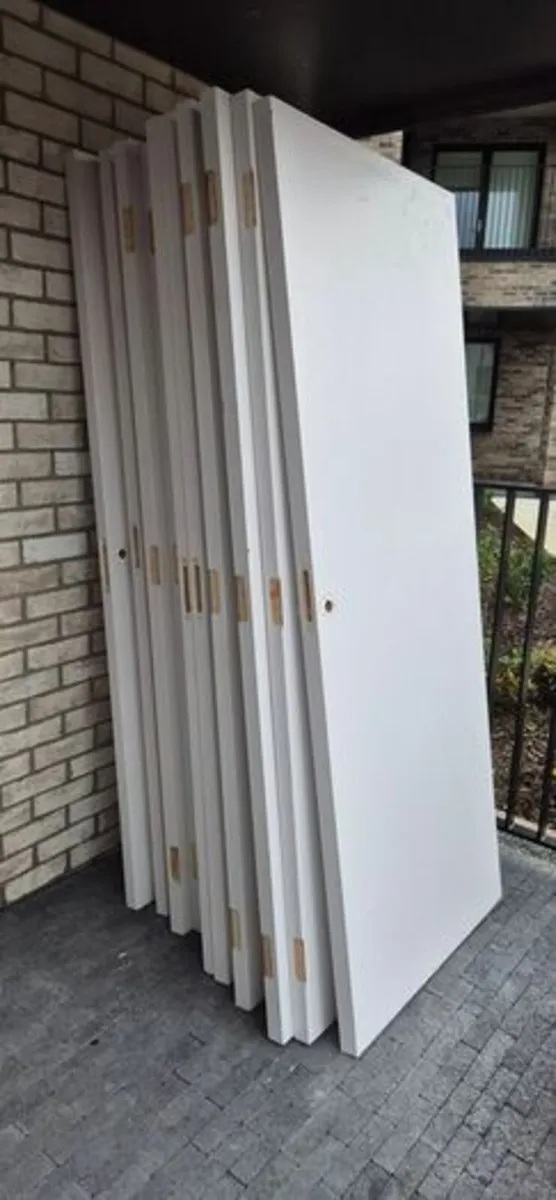 16 Doors for 500. - Image 1