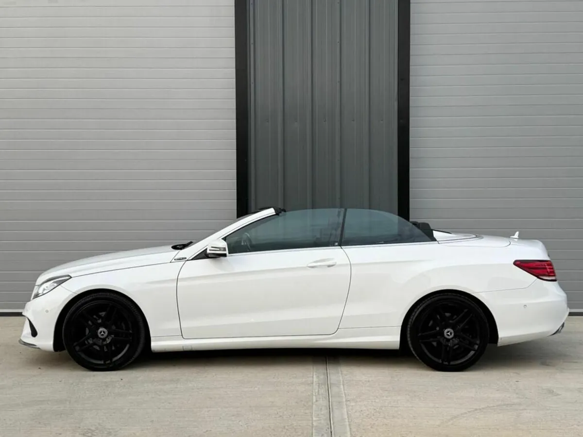 2014 MDL Mercedes E220 Cab Auto SUPERB NI - Image 2