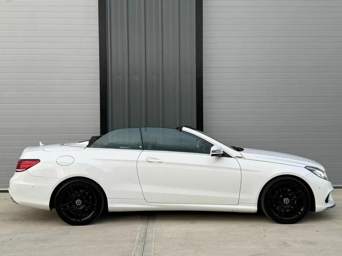 2014 MDL Mercedes E220 Cab Auto SUPERB NI - Image 3