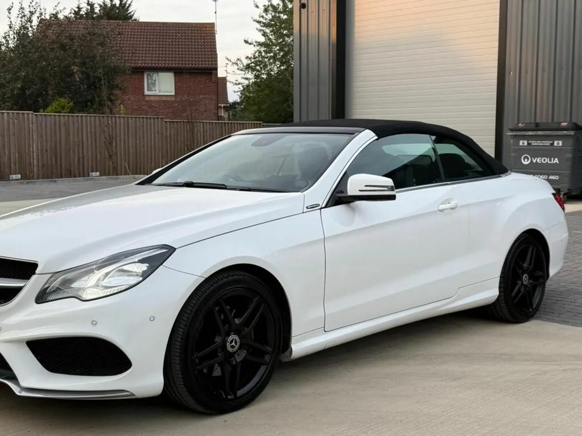 2014 MDL Mercedes E220 Cab Auto SUPERB NI - Image 4
