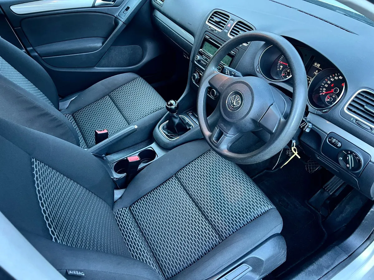 Volkswagen Golf 2009 1.4 Petrol new nct 5/26 tax - Image 4