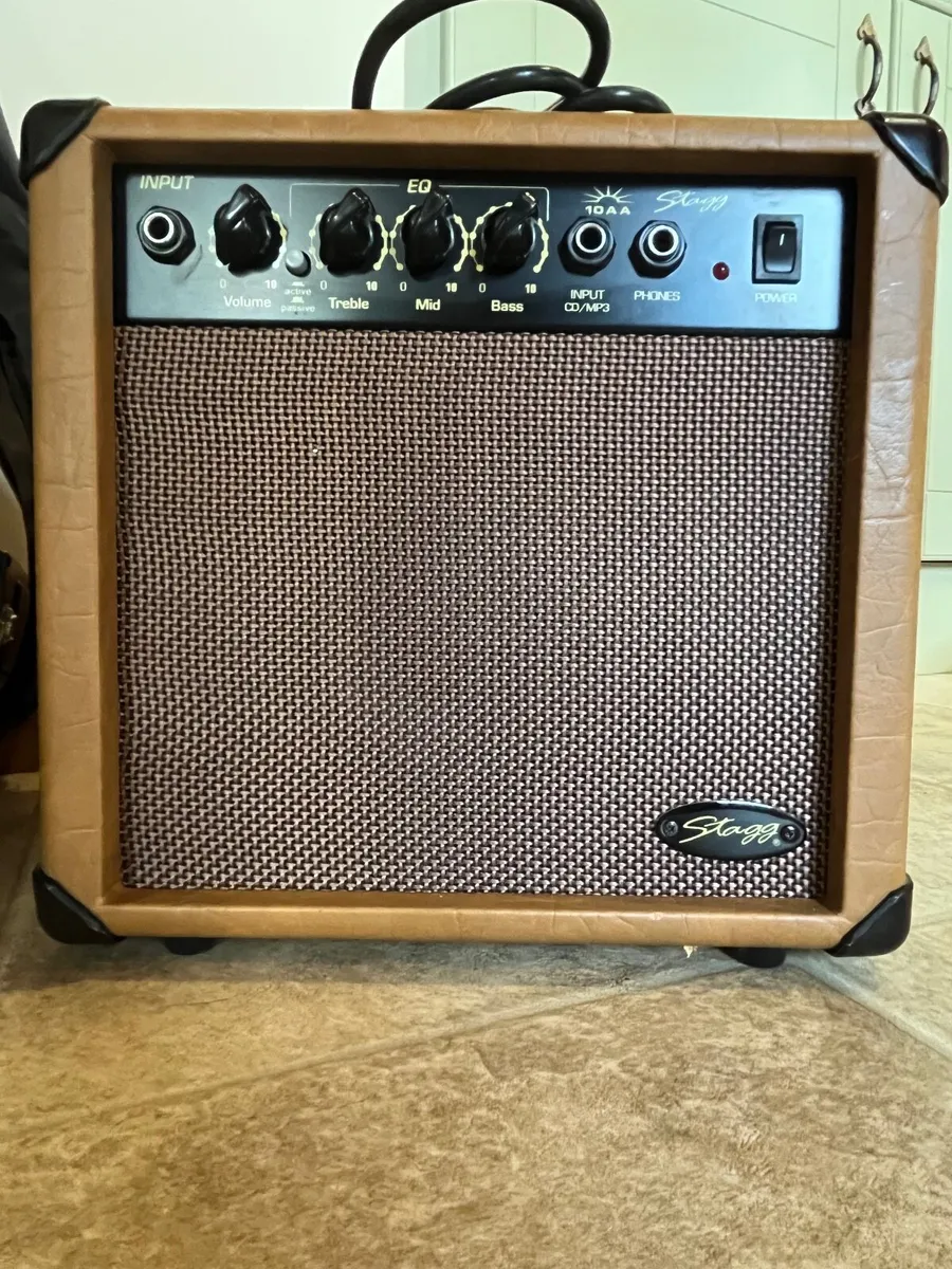 Electric Acoustic Guitar and Amplifier - Image 3