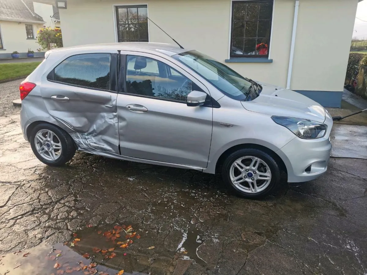 182 Ford Ka Low Miles - Image 4