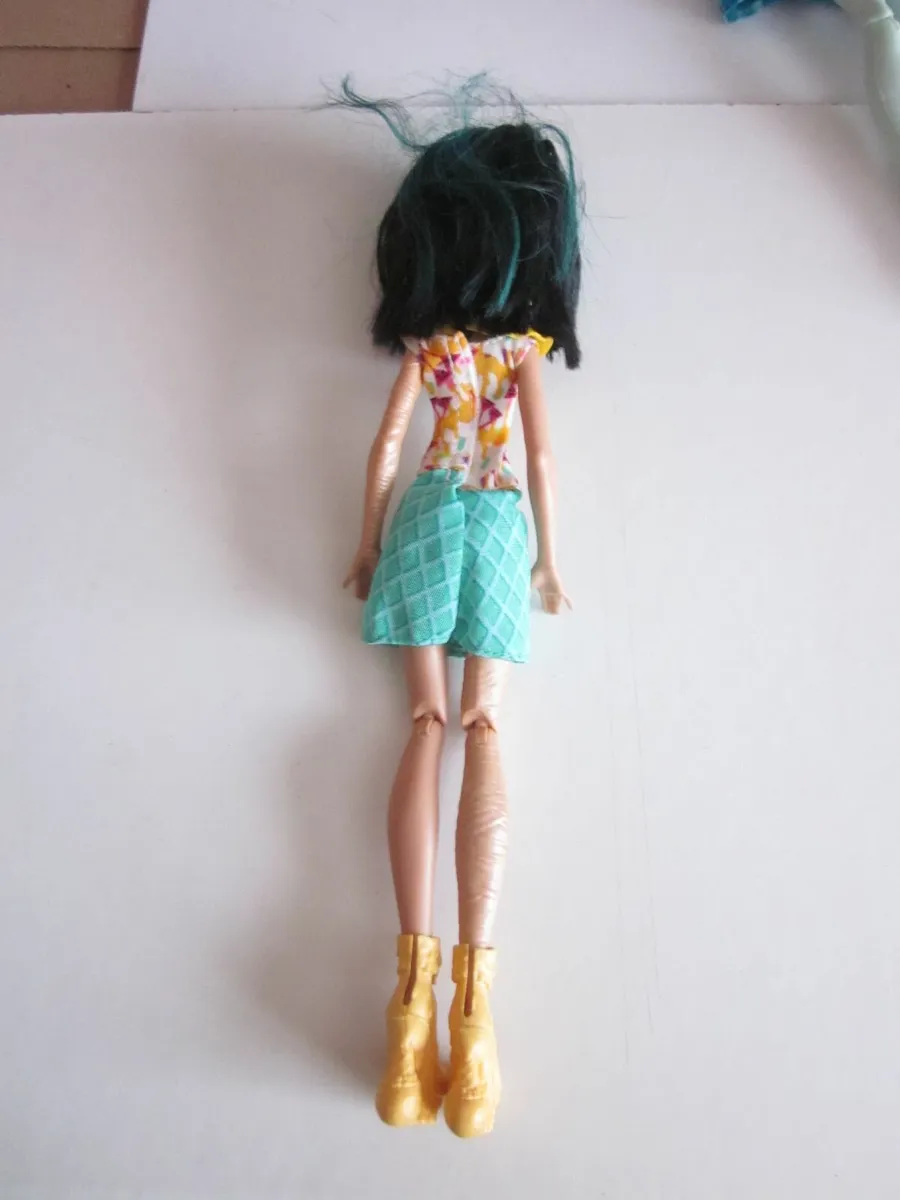 Four Monster High Ice Scream Ghouls Dolls - Image 2
