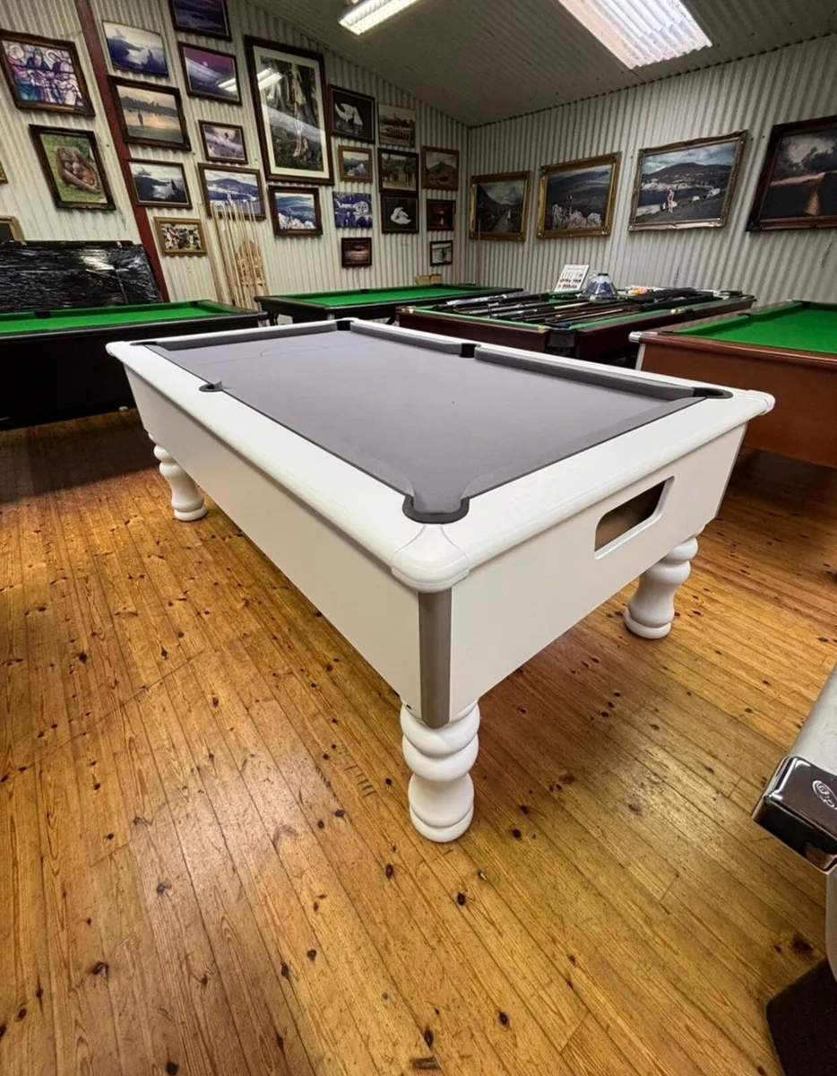 Pool tables - Image 1