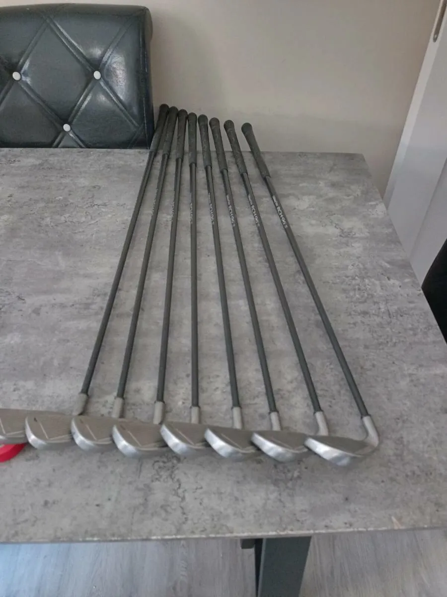 Callaway big Bertha golf irons. Right handed club - Image 4