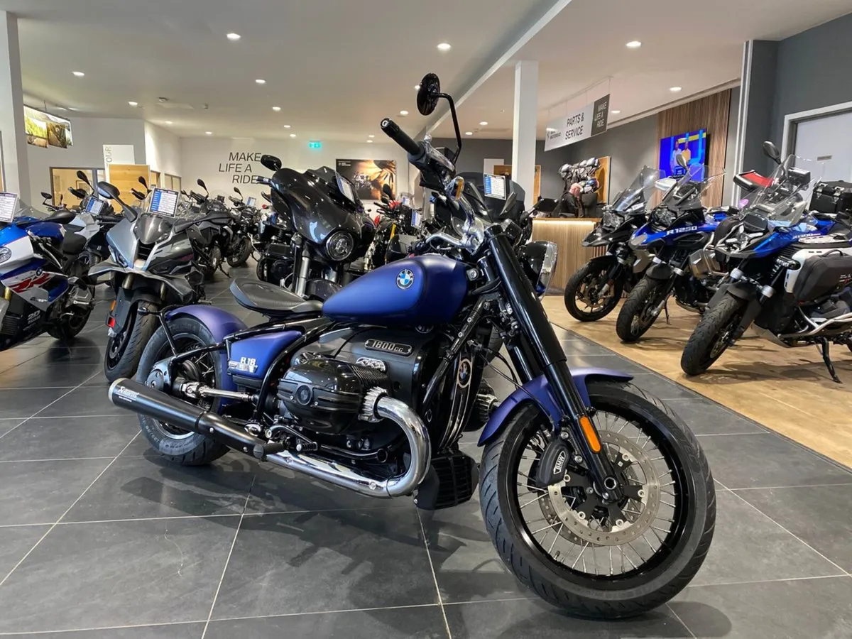 2024 BMW R18 with Bobber Kit & Akrapovic Pipes! - Image 3