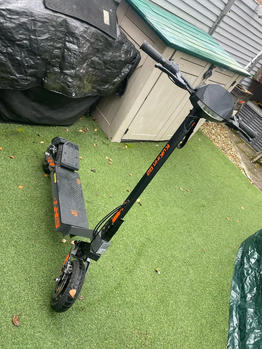Kukirn g2 electric scooter - Image 1