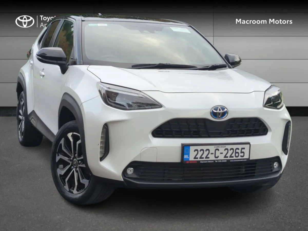 Toyota Yaris 1.5 - Image 1