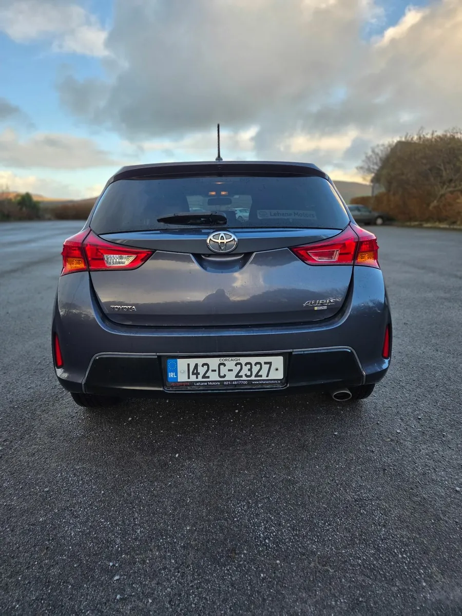 Toyota Auris 2014 - Image 4