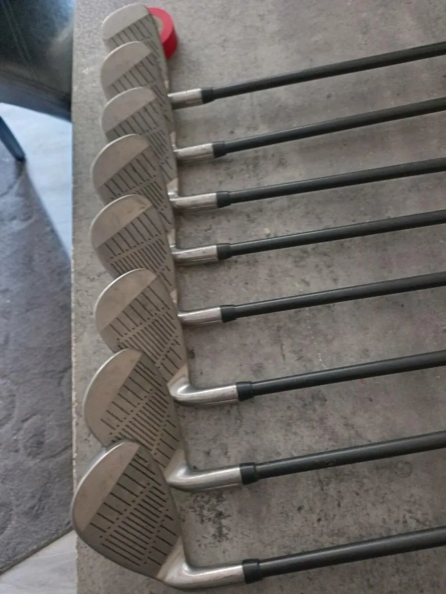 McGregor golf irons. Right handed clubs. - Image 3