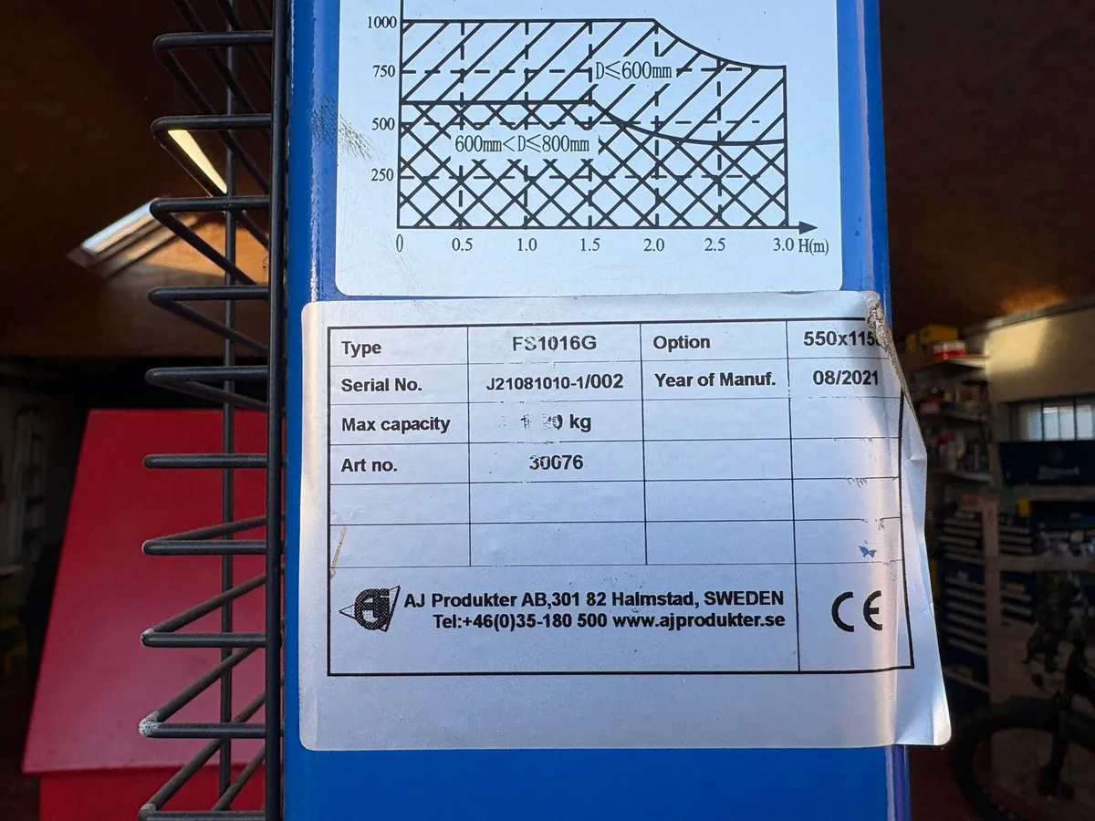 Pallet stacker - Image 3