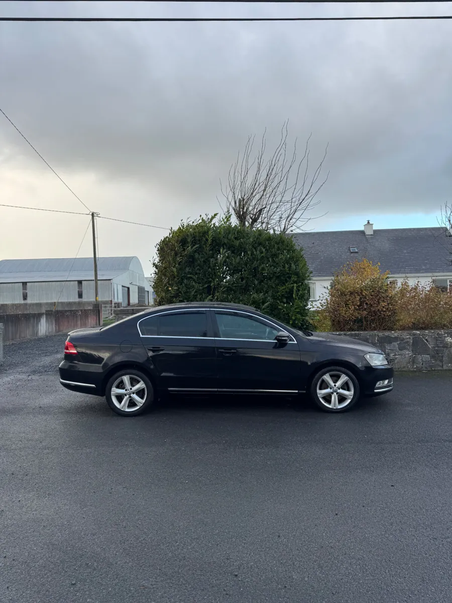 Volkswagen Passat 2012 2.0 DIESEL - Image 2