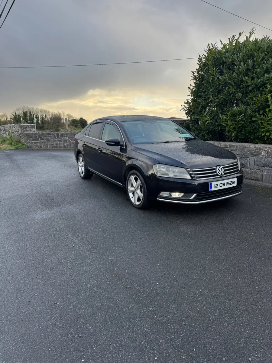 Volkswagen Passat 2012 2.0 DIESEL - Image 1