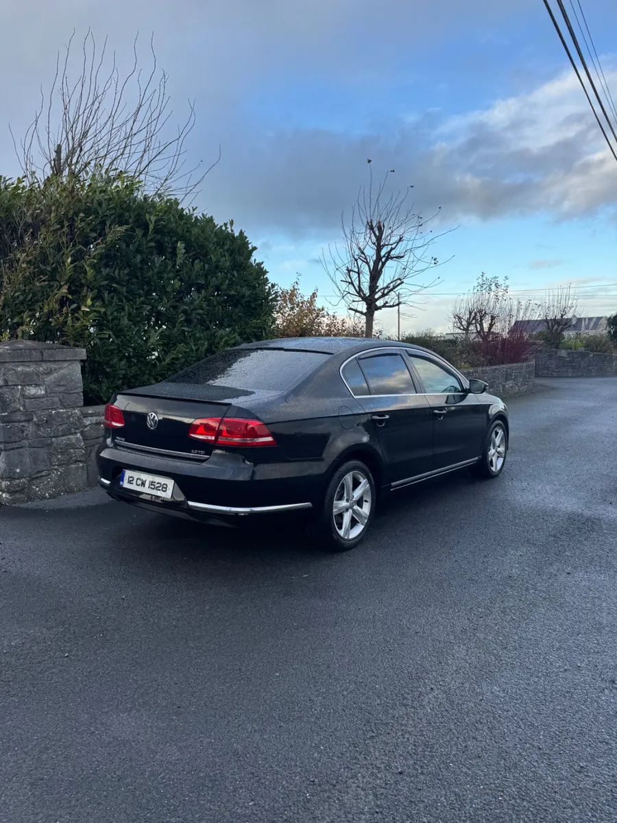 Volkswagen Passat 2012 2.0 DIESEL - Image 3