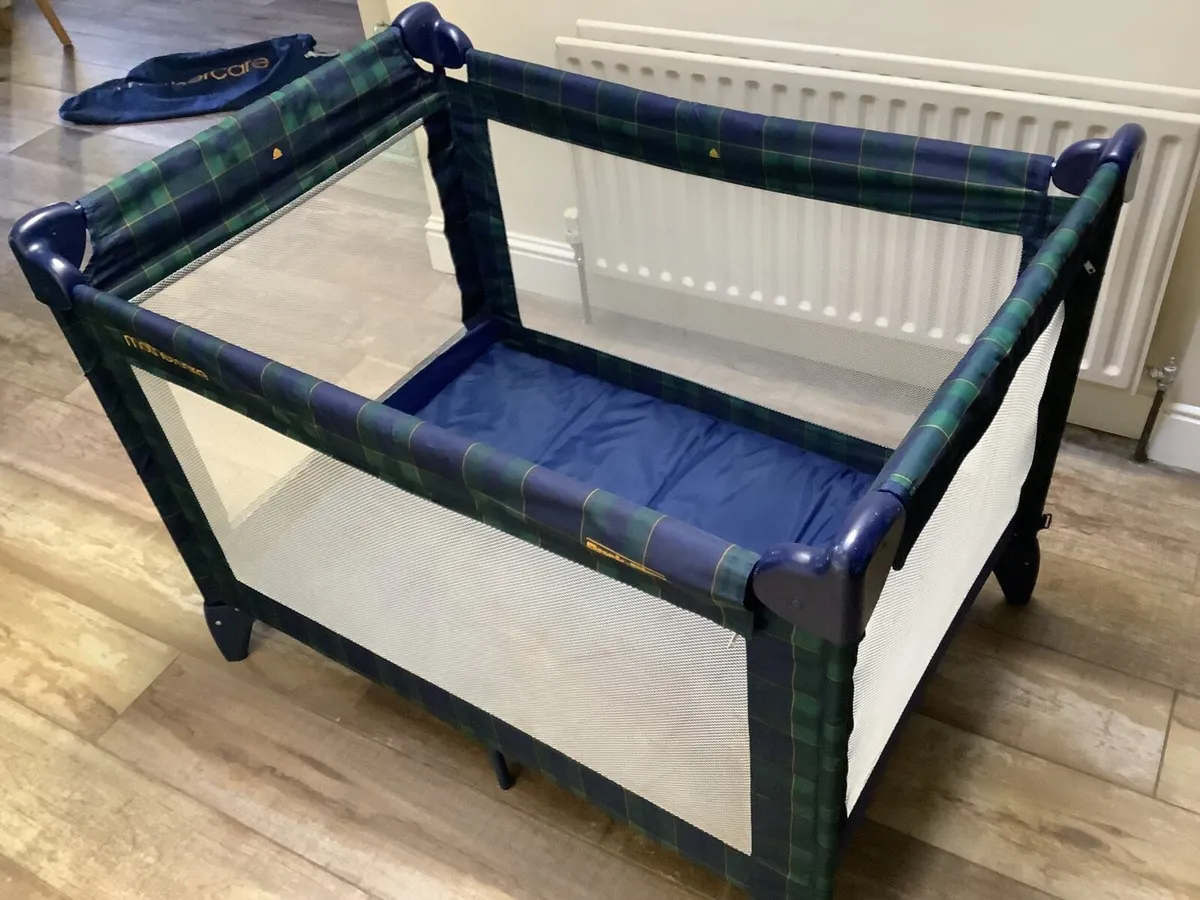 Travel cot - Image 2