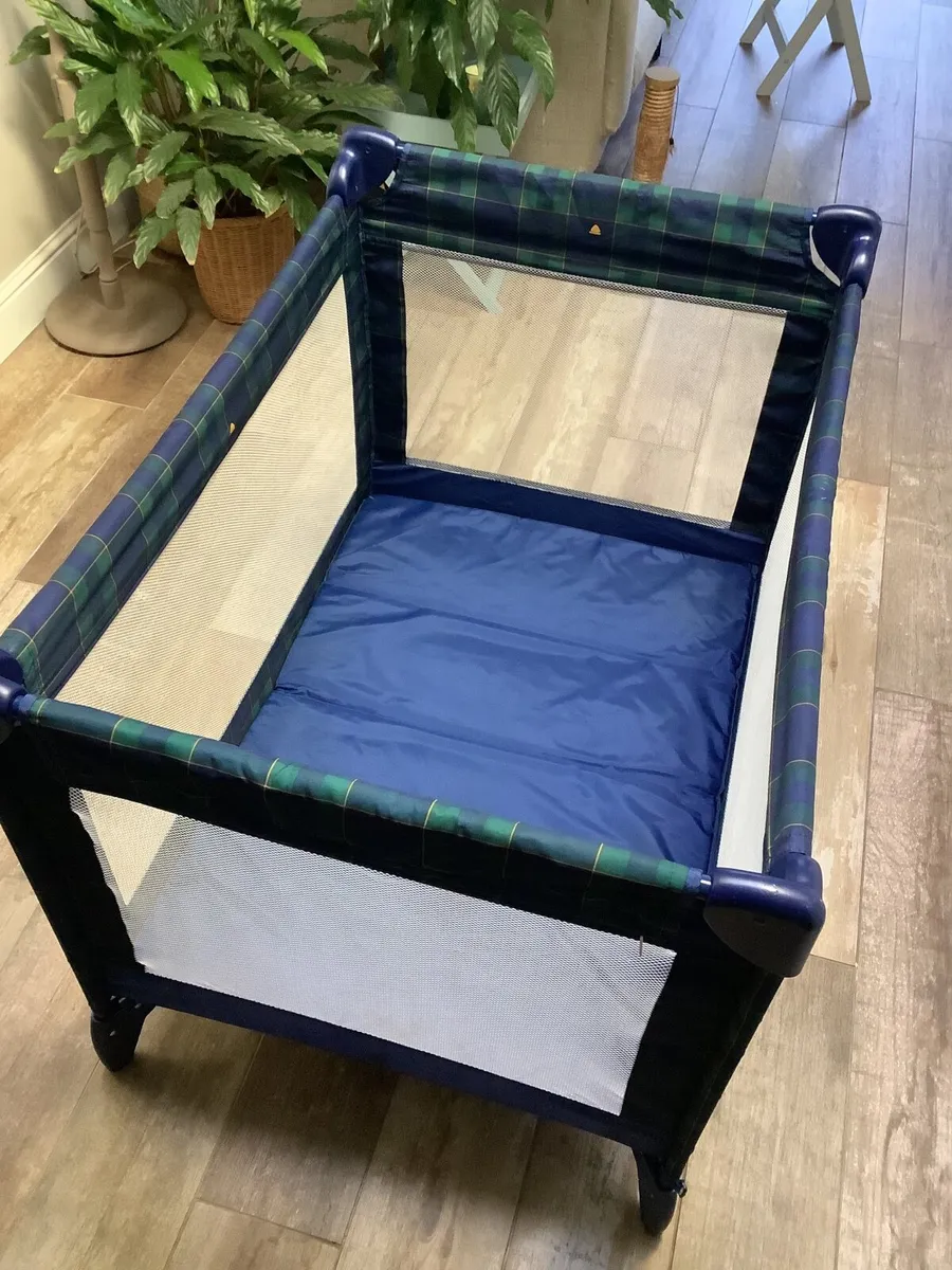 Travel cot - Image 3