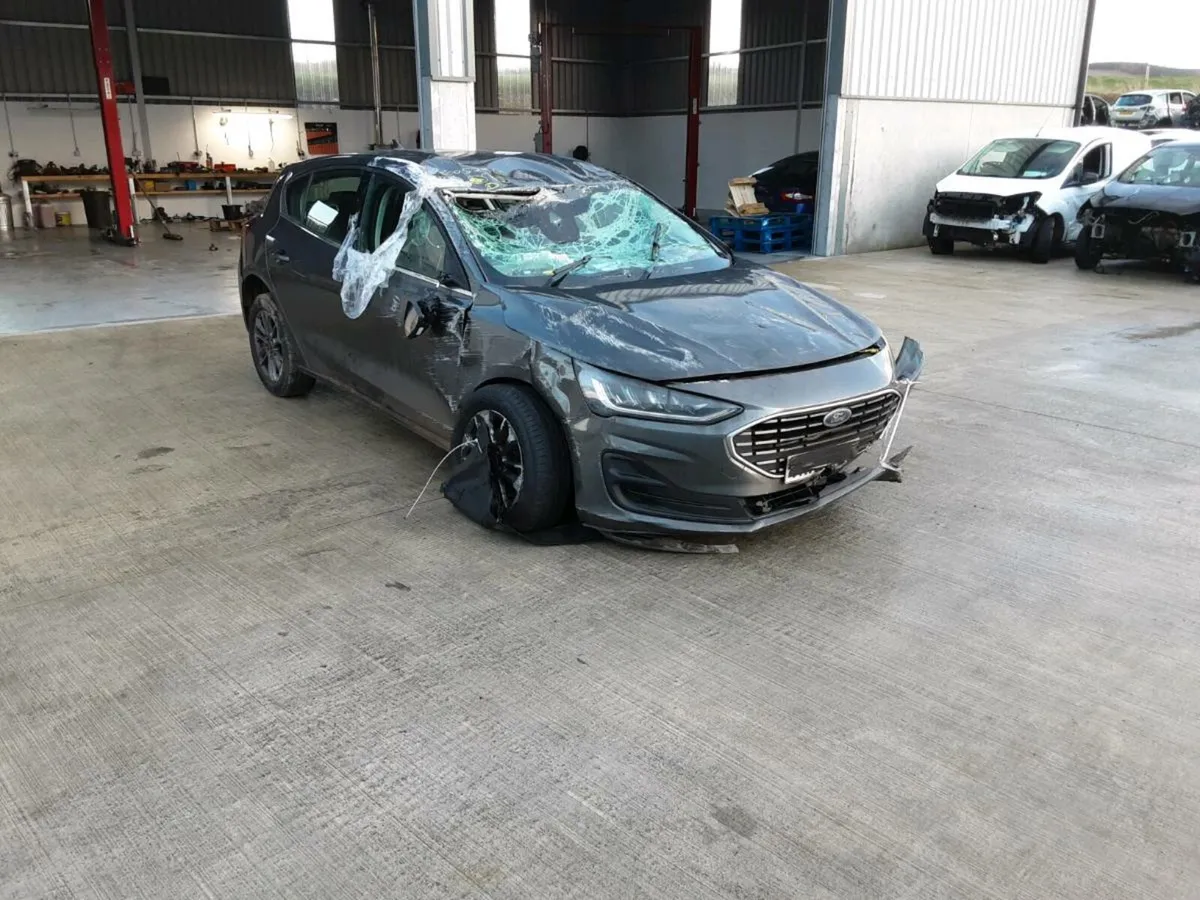 2023 ford focus for breaking - Image 1