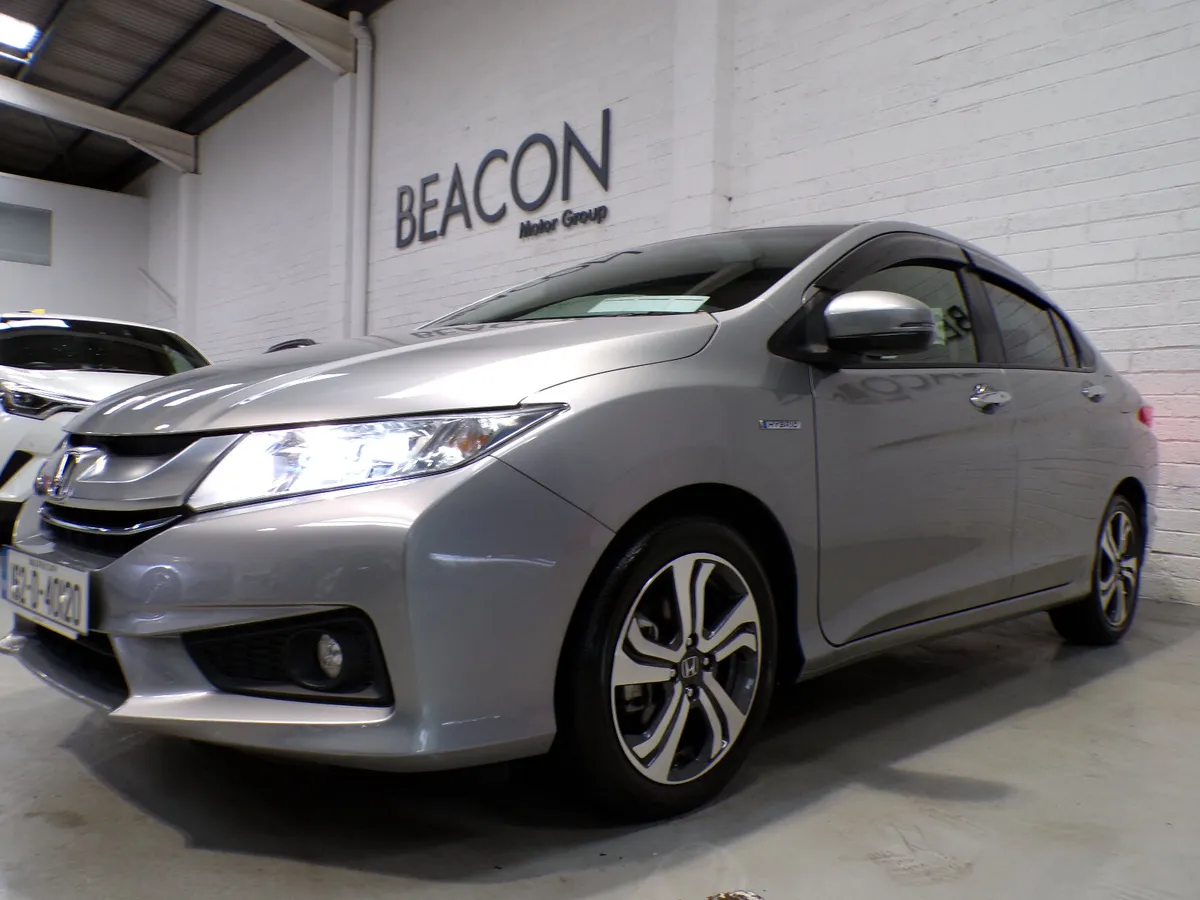 **ONLY 27000 MILES**HONDA GRACE HYBRID S-TYPE**FAN - Image 3