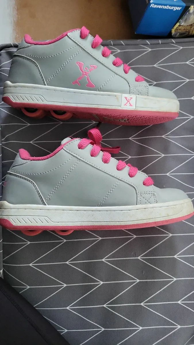 Kids heelies - Image 4