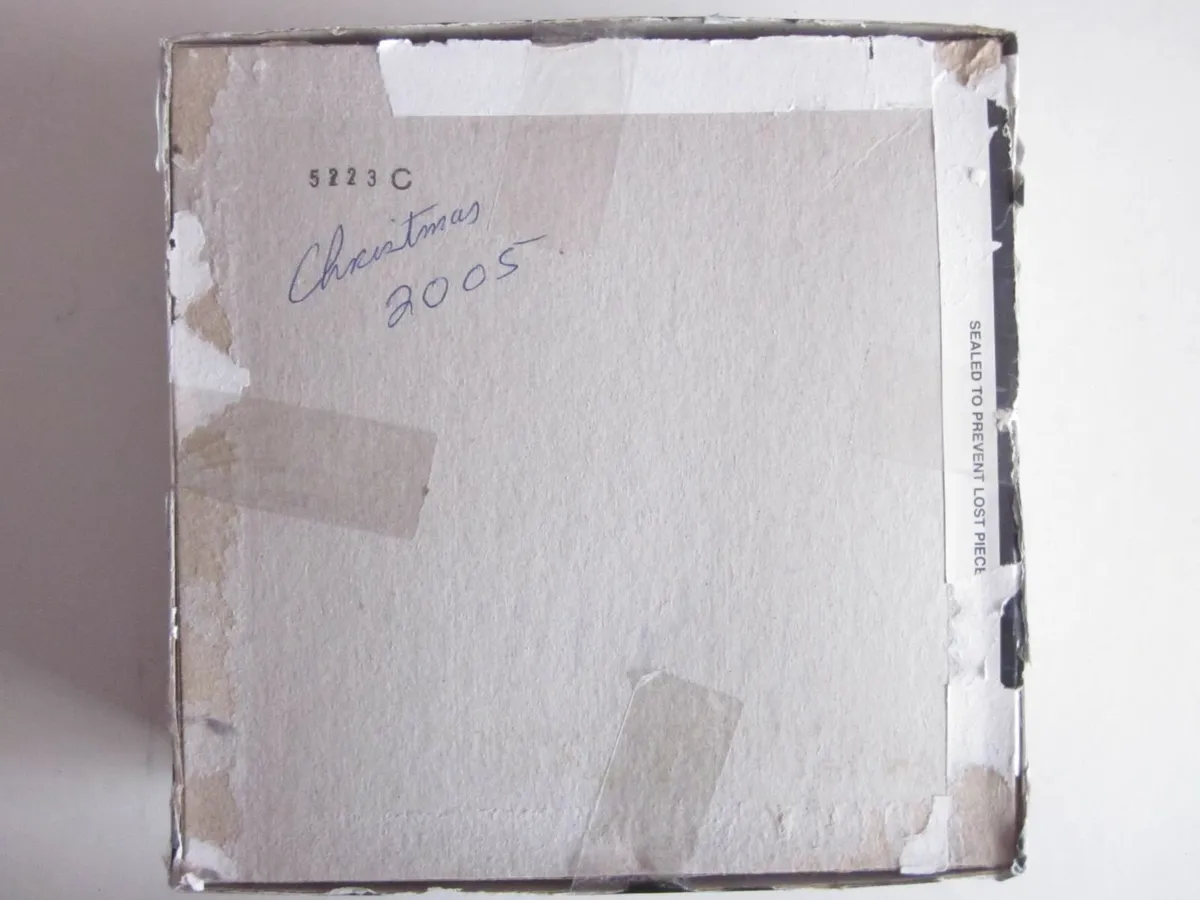 Vintage Sure Lox Shaped Doll Porcelain 1000 Jigsaw - Image 3