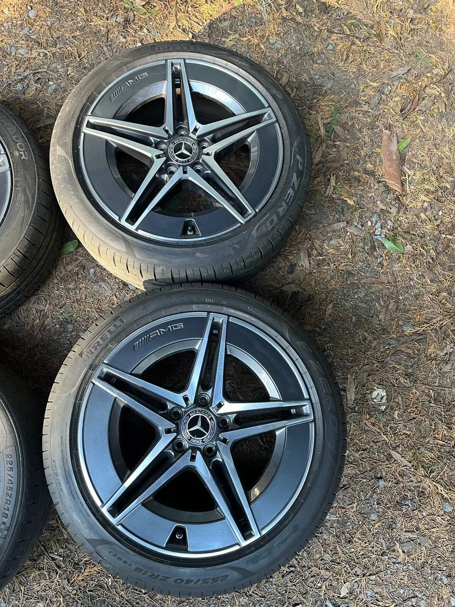 18’ Genuine Mercedes Benz Amg 5x112 alloy wheels - Image 3
