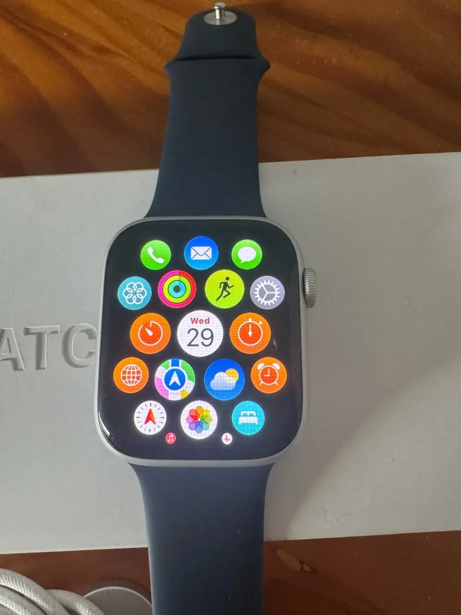 Apple Watch series 9 - Image 2