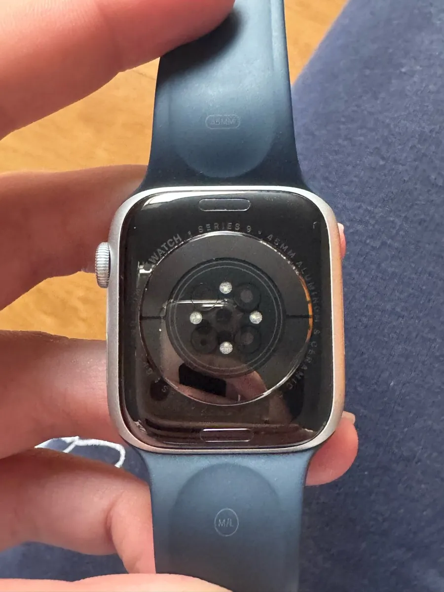 Apple Watch series 9 - Image 3