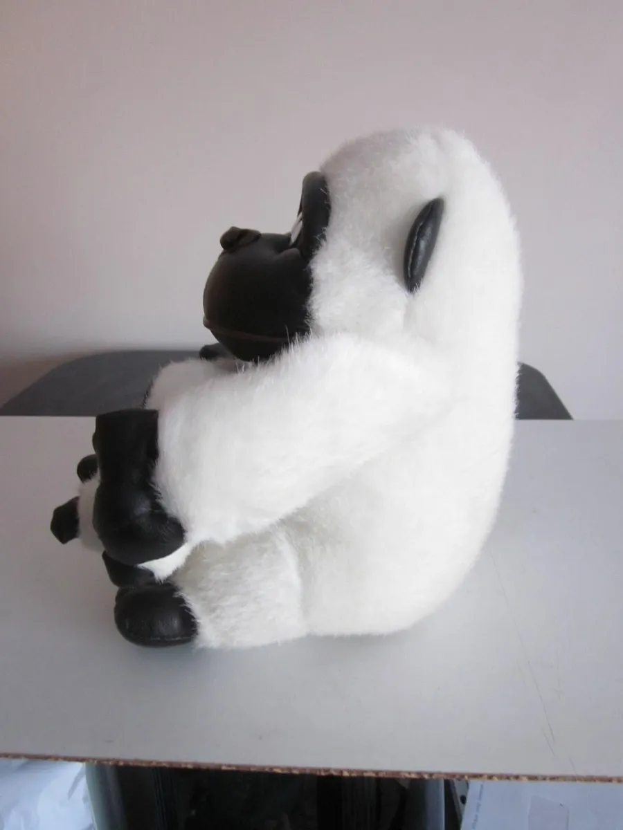 Plush Mania Gorilla with Baby Gorilla Stuffed Toy - Image 3