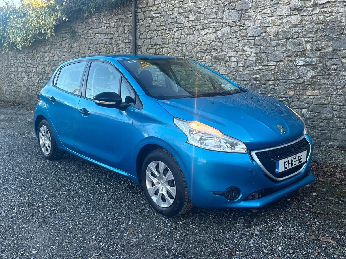 Peugeot 208 - Image 3