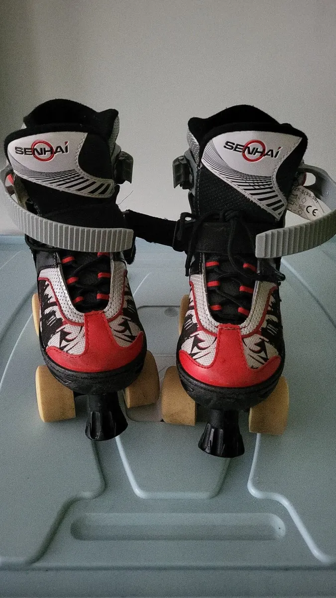 Roller boots - Image 1