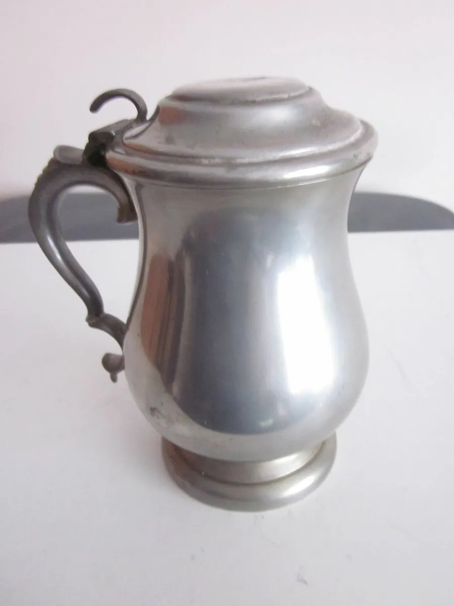 Antique English Pewter Lidded Tankard - Image 2