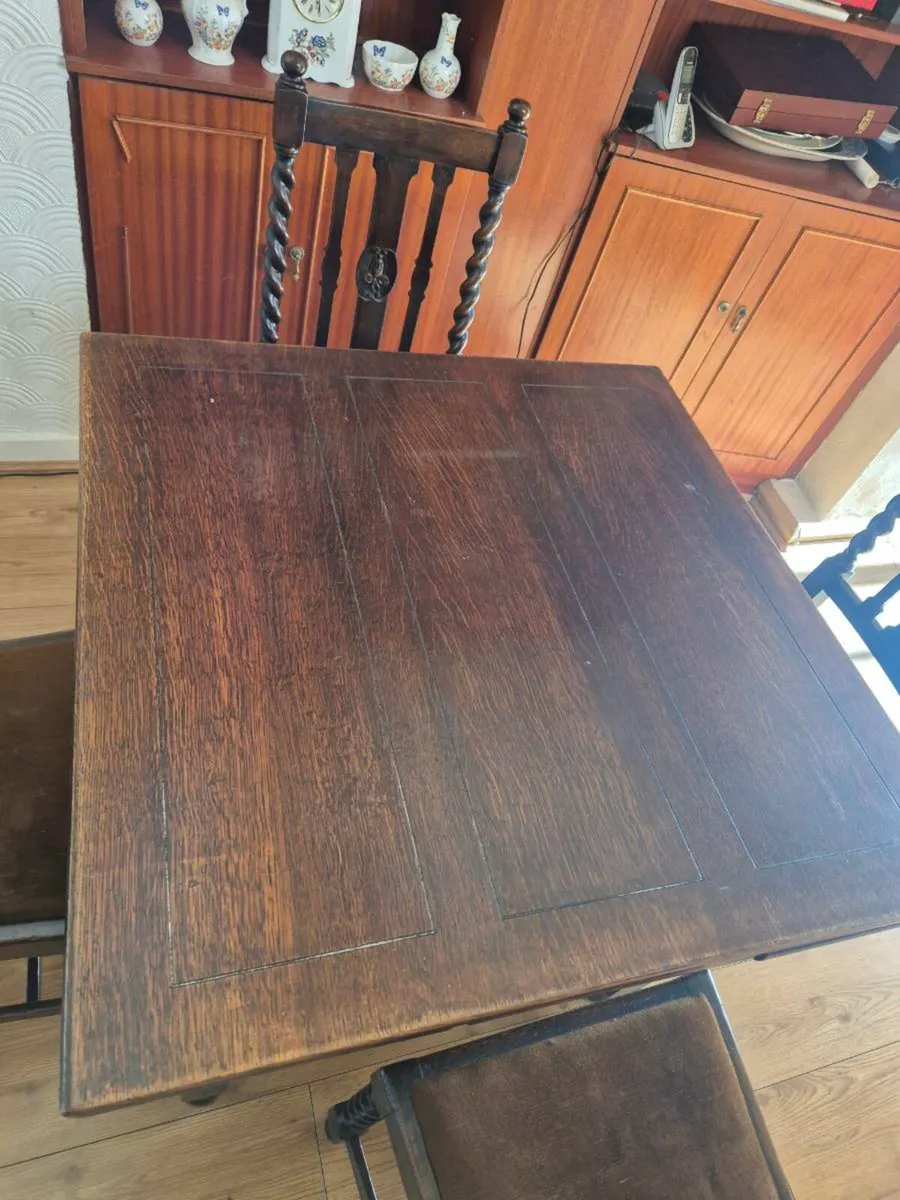 Dining table - Image 2