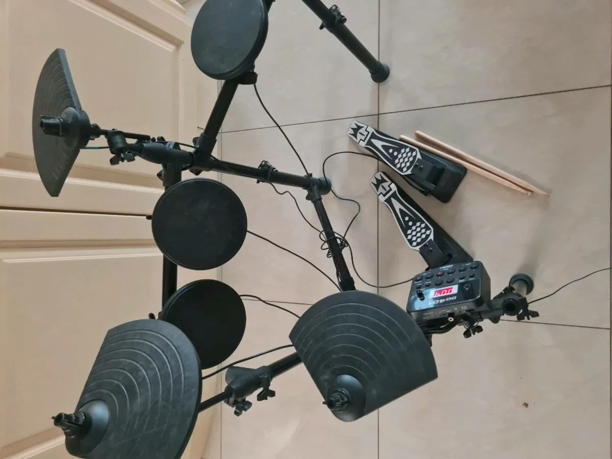 Electric drum set - Image 1